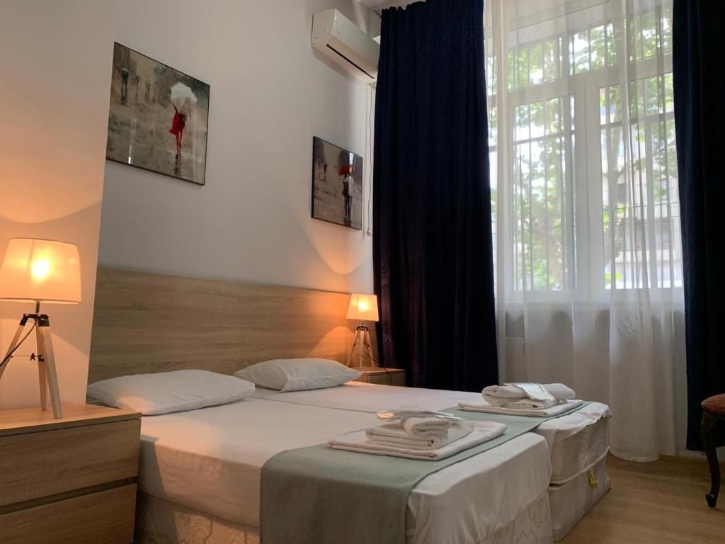 Отель Piccolo Casa Bella Hotel Тбилиси