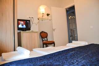 Отель Piccolo Casa Bella Hotel Тбилиси Улучшенный двухместный номер с 1 кроватью-22